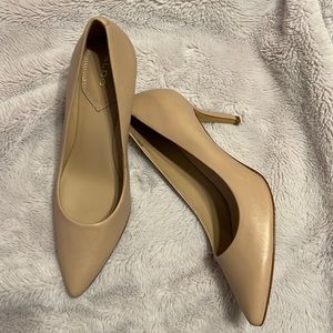 The perfect nude heel